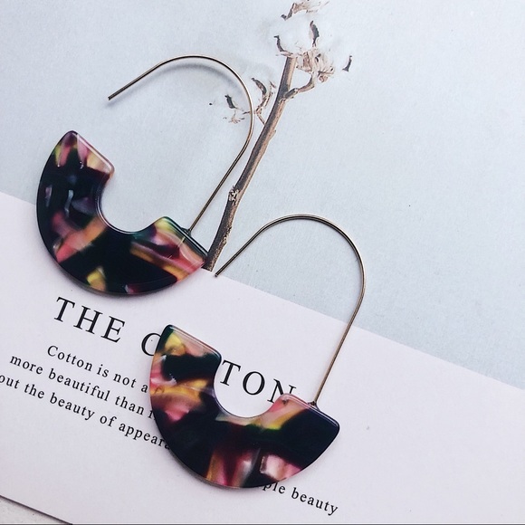 Jewelry - Last 🌸BaubleBar Style Faidra Resin Drop  Earrings